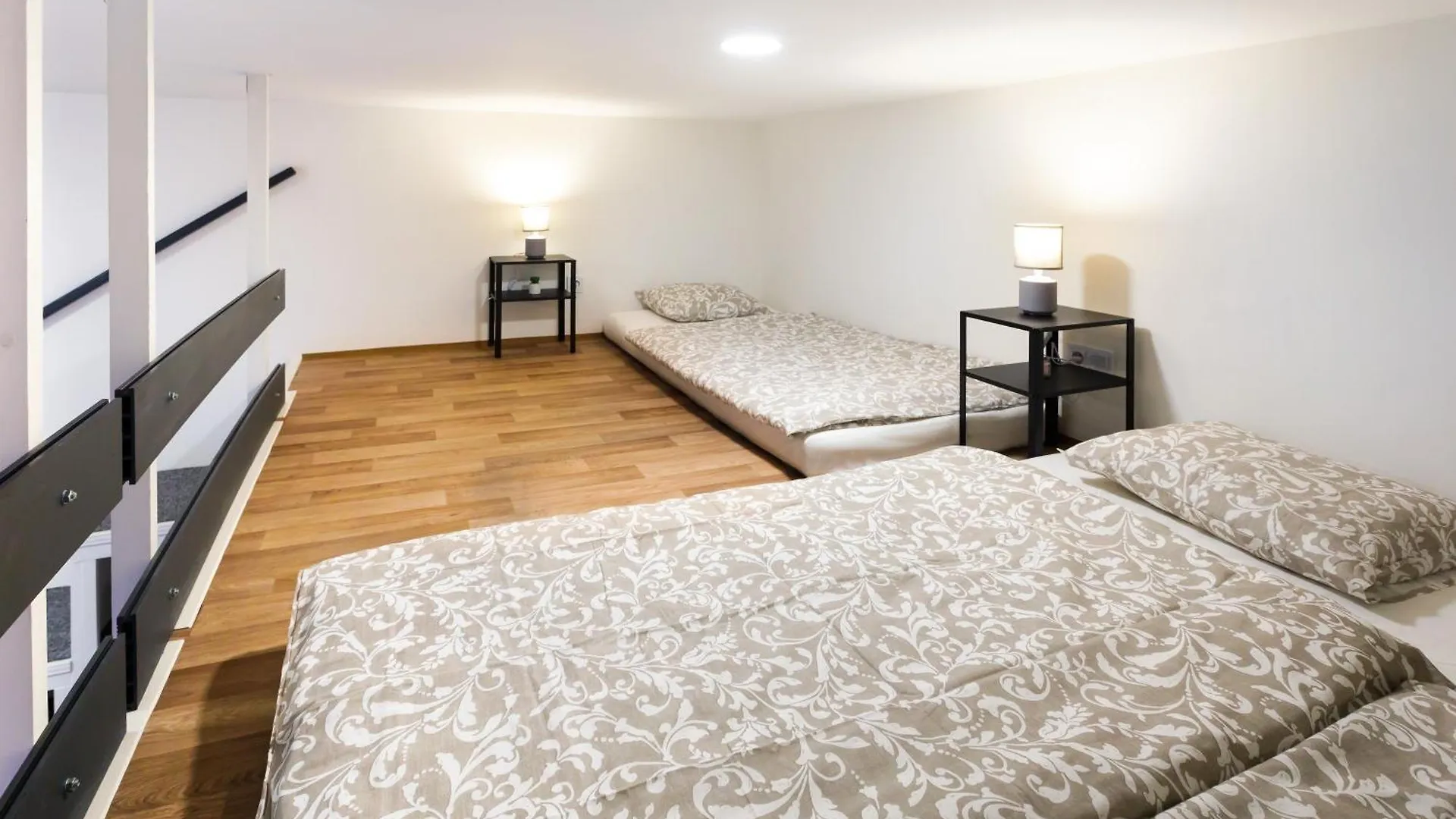 Luxury Apartment Near The Downtown Πράγα Τσεχία